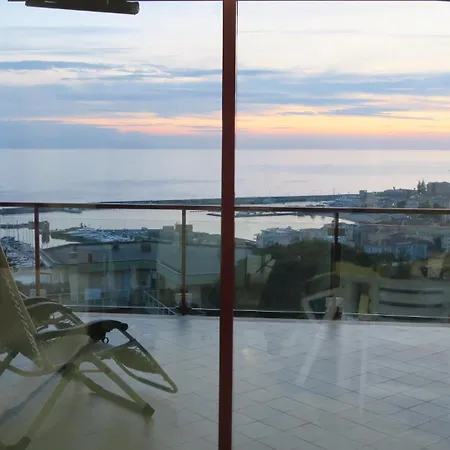 Appartamento Terrazzavistamare, Piscina, Campodatennis Sanremo