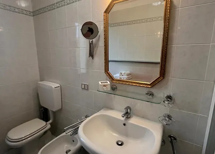 Terrazzavistamare, Piscina, Campodatennis Lägenhet Sanremo