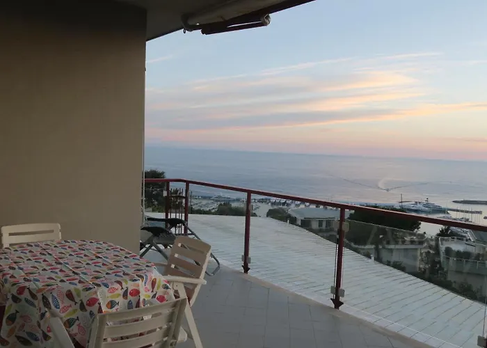 Terrazzavistamare, Piscina, Campodatennis Lägenhet
