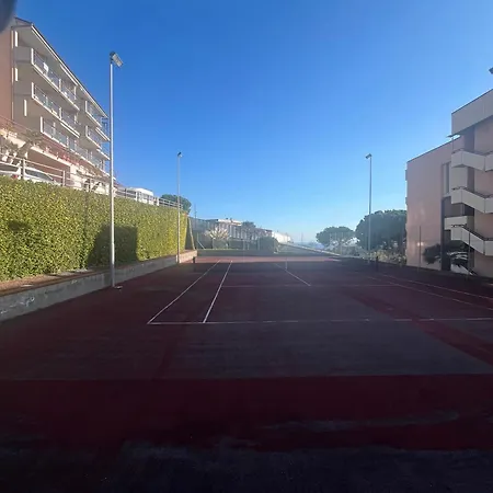 Terrazzavistamare, Piscina, Campodatennis Apartament
